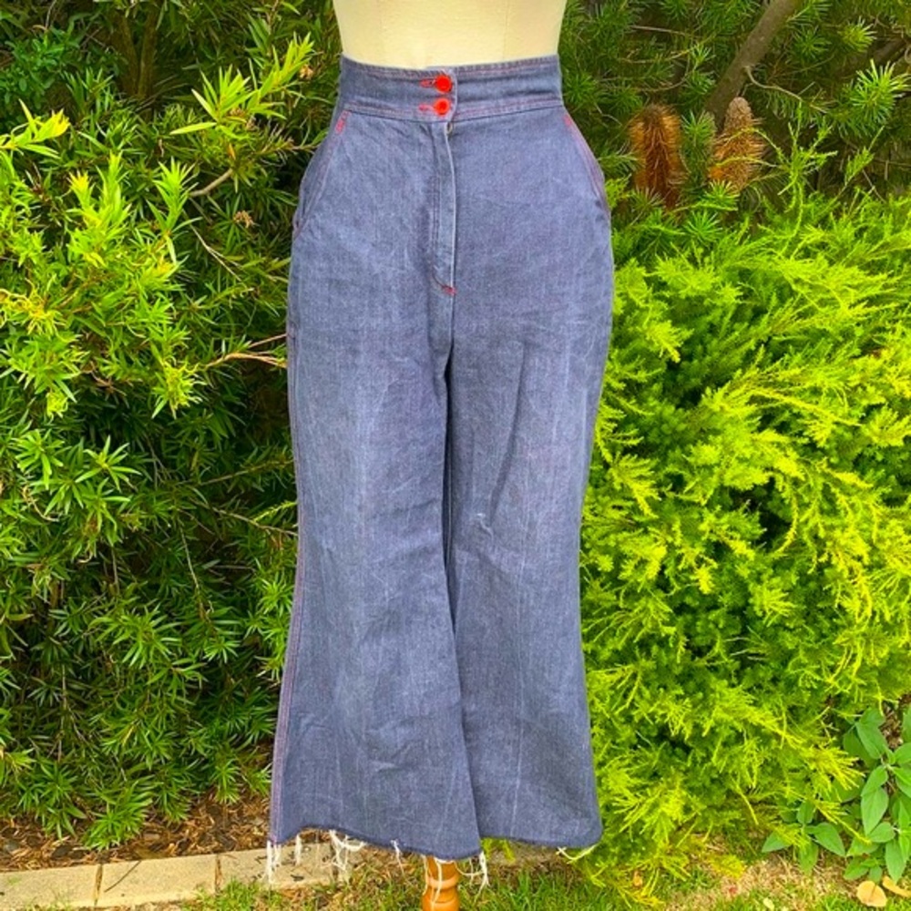 VINTAGE | Dalkeith flared jeans - Picture 1 of 8